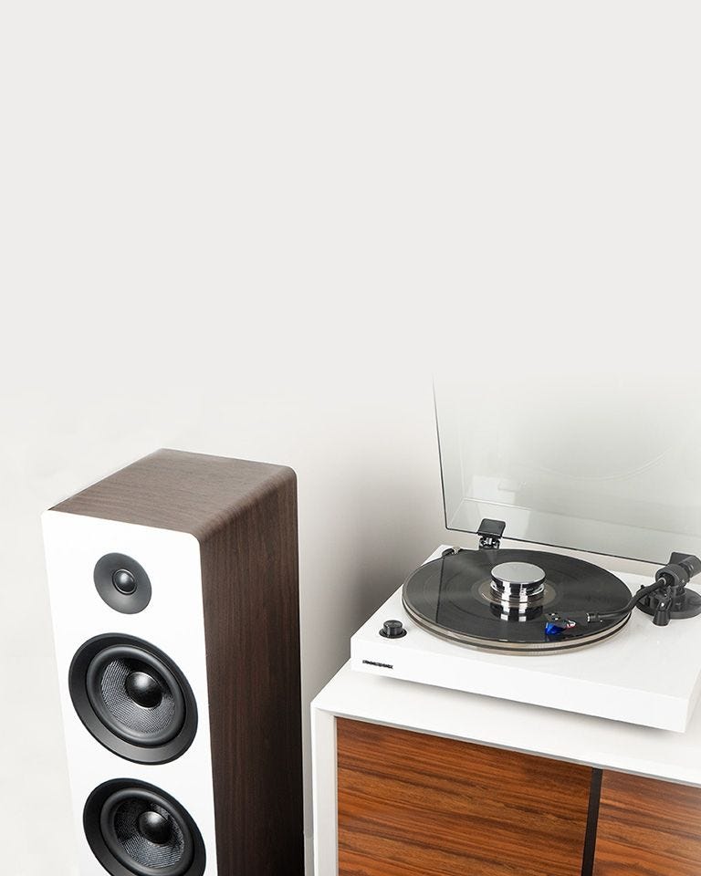 Reference RT85 High Fidelity Vinyl Turntable with PA10 Phono Preamp and Ai81 Elite Powered 2-Way Floorstanding Tower Speakers