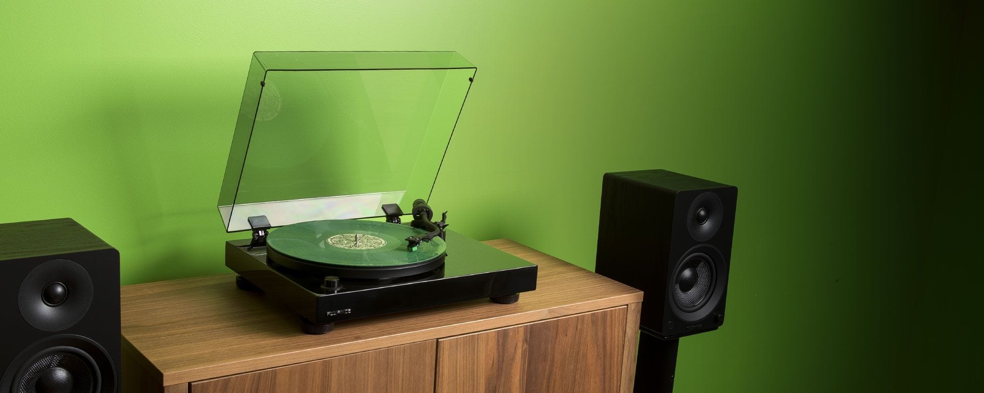 RT81 Elite High Fidelity Vinyl Turntable