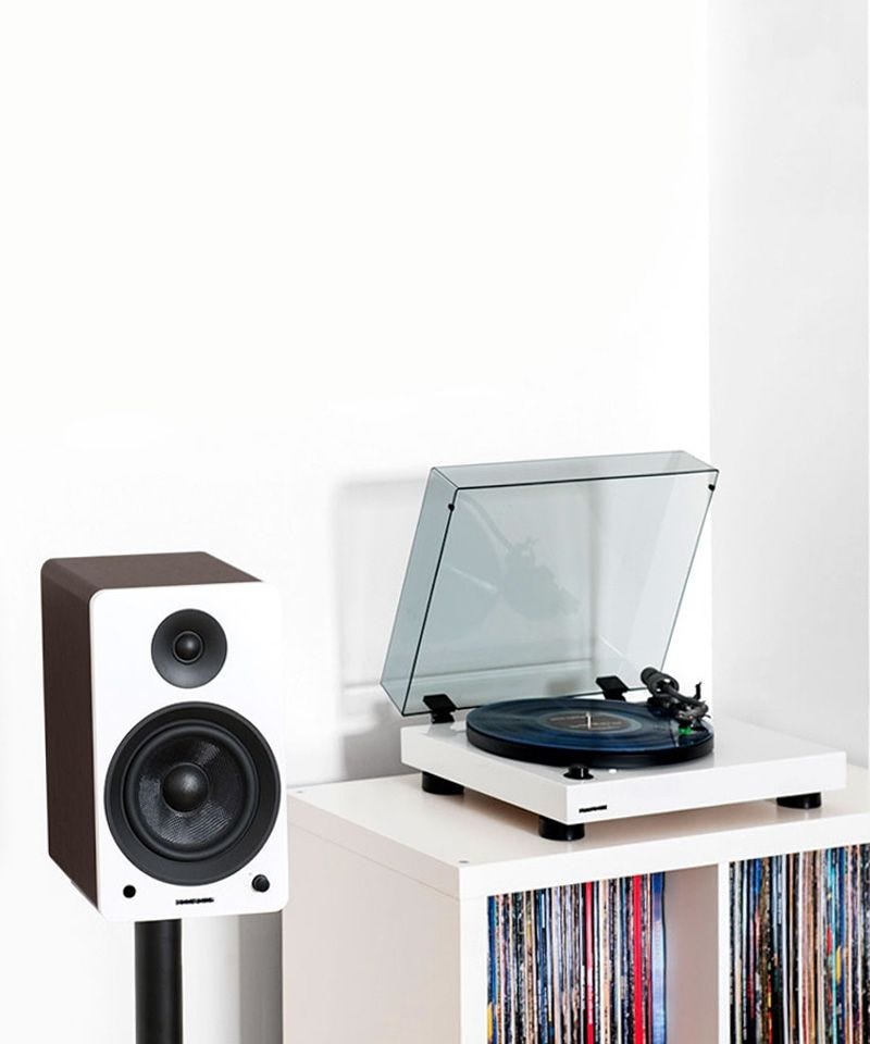 RT81 Elite High Fidelity Vinyl Turntable with Ai61 Powered 6.5” Bookshelf Speakers