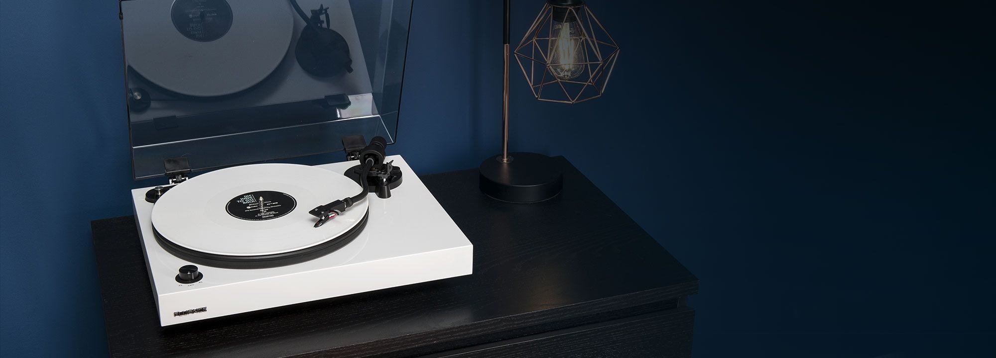 RT82 Reference High Fidelity Vinyl Turntable
