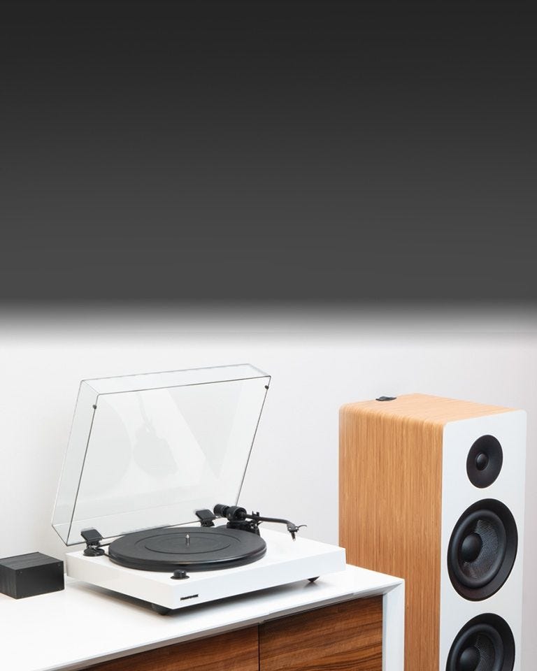 Reference RT82 High Fidelity Vinyl Turntable with PA10 Phono Preamp and Ai81 Elite Powered 2-Way Floorstanding Tower Speakers