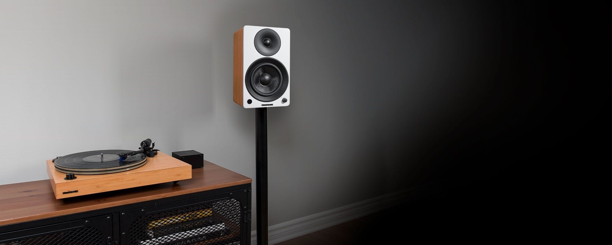 Reference RT85 High Fidelity Vinyl Turntable with PA10 Phono Preamp and Ai41 Powered 5” Stereo Bookshelf Speakers