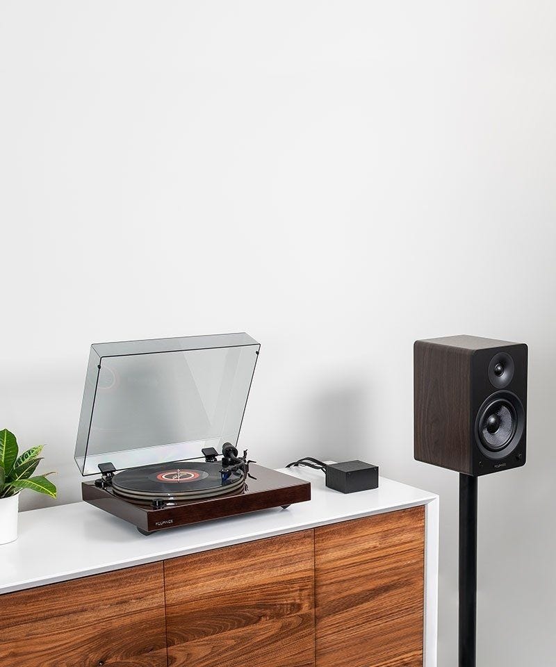 Reference RT85 High Fidelity Vinyl Turntable with PA10 Phono Preamp and Ai61 Powered 6.5” Stereo Bookshelf Speakers