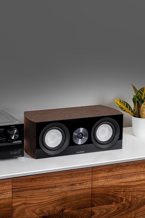 Reference High Performance 2-Way Center Channel Speaker