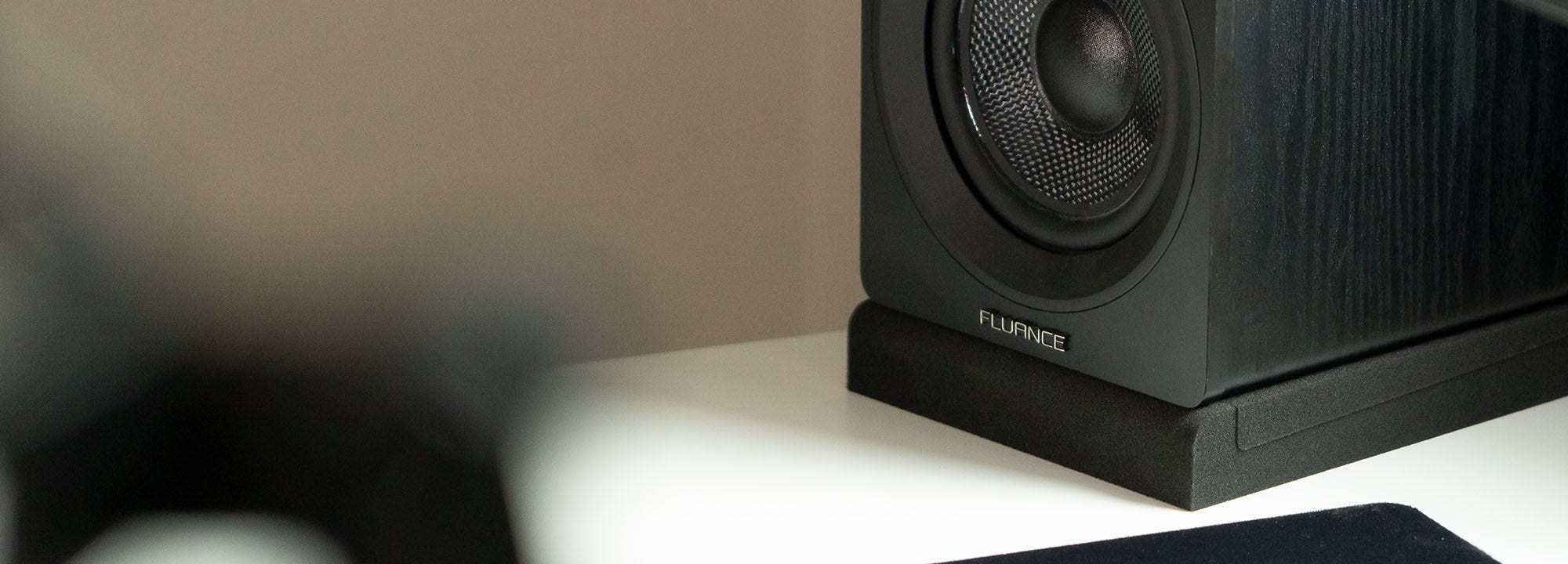 Tweeters of Fluance Ai81 Powered Floorstanding Tower Speakers