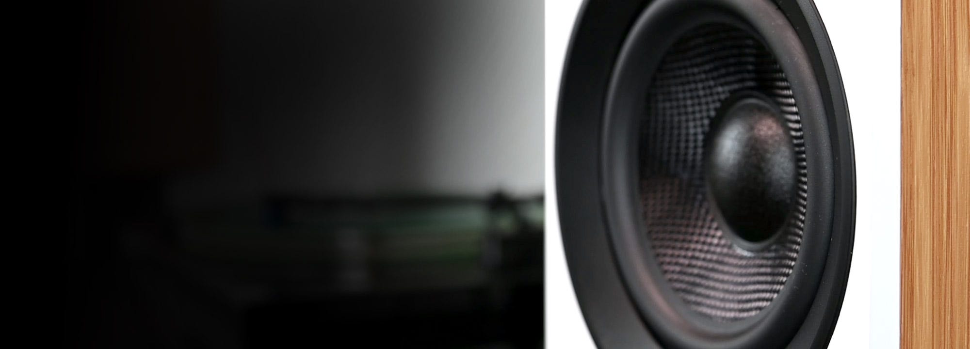 Ai61 Powered Stereo Bookshelf Speakers 
