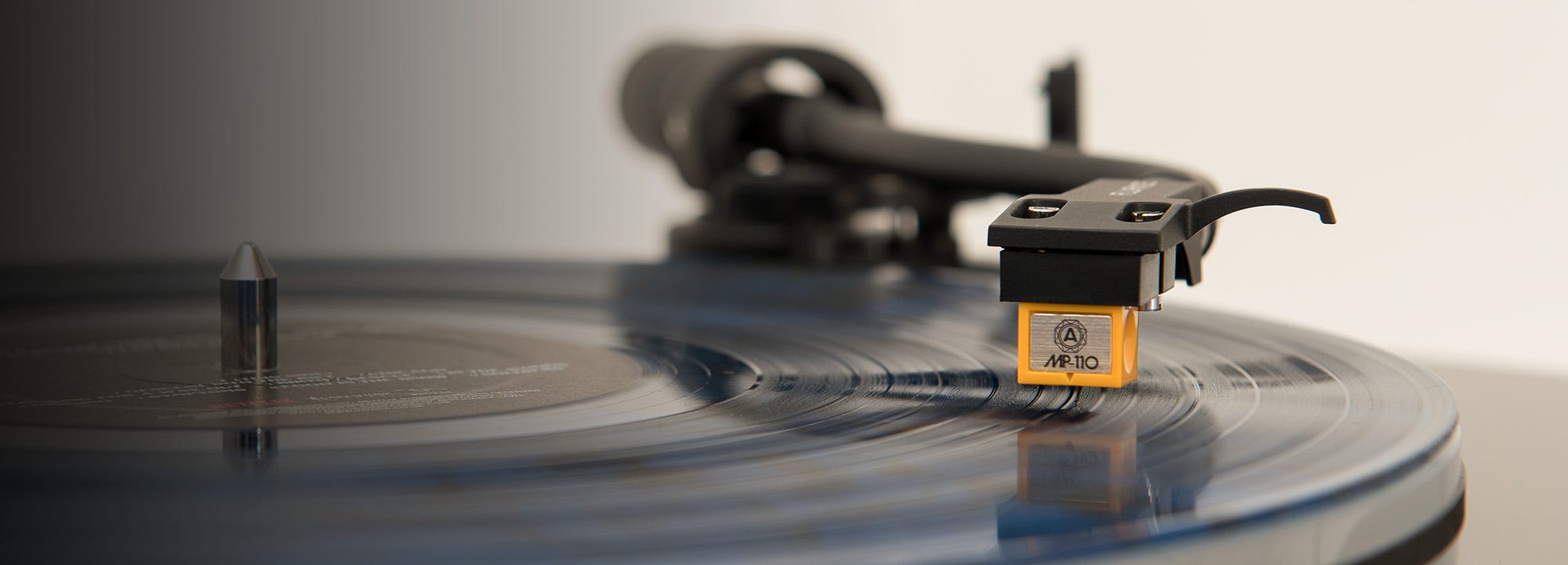 RT81 Elite High Fidelity Vinyl Turntable