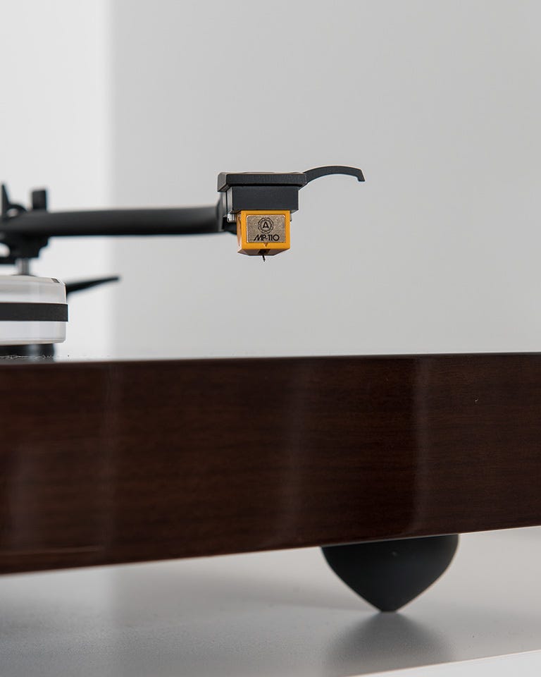 MP-110 on a Fluance RT85N Reference High Fidelity Vinyl Turntable