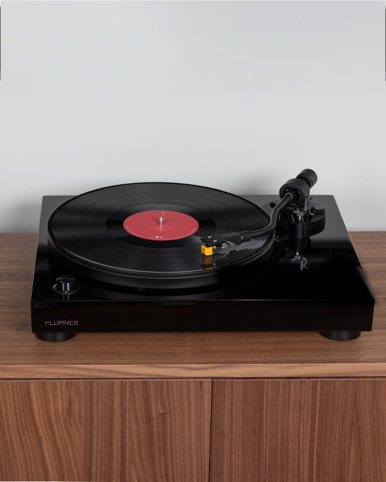 RT80 Classic High Fidelity Vinyl Turntable 