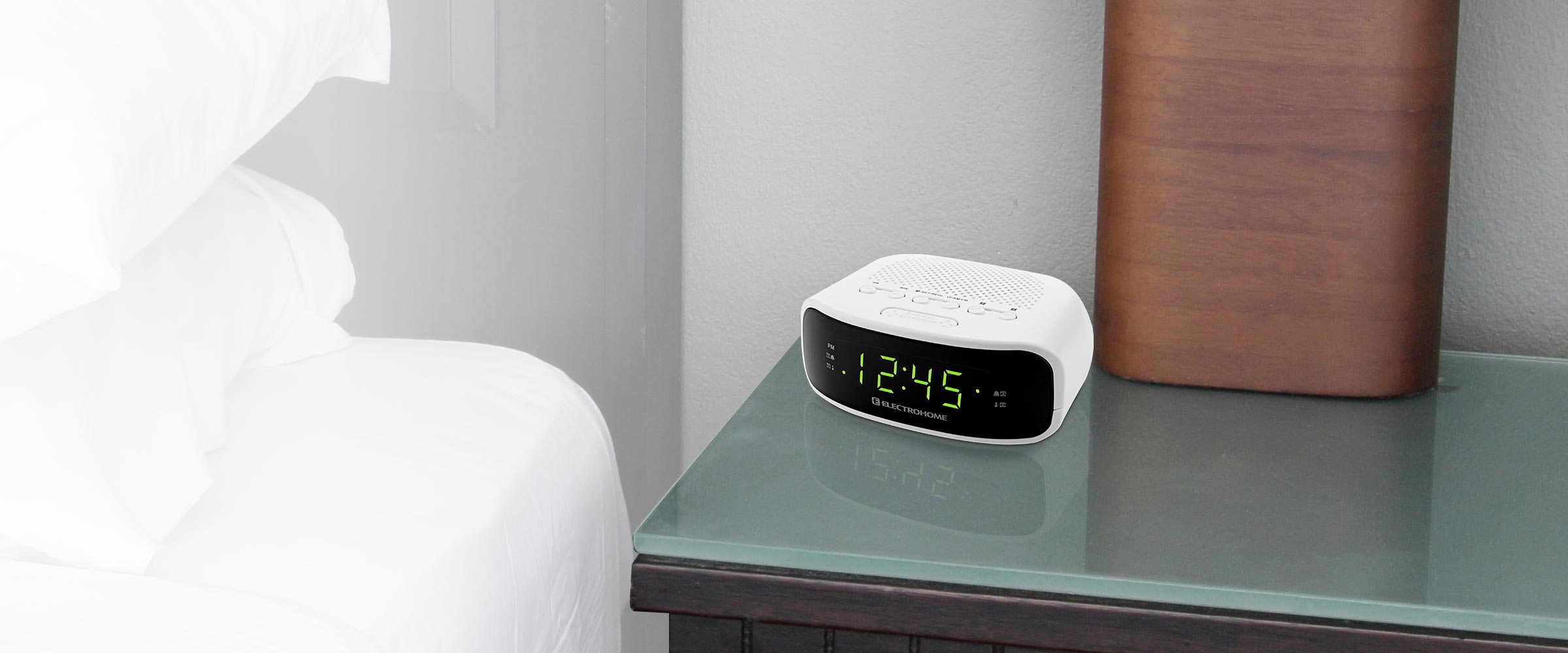 Digital AM/FM Clock Radio Digital AM/FM Clock Radio