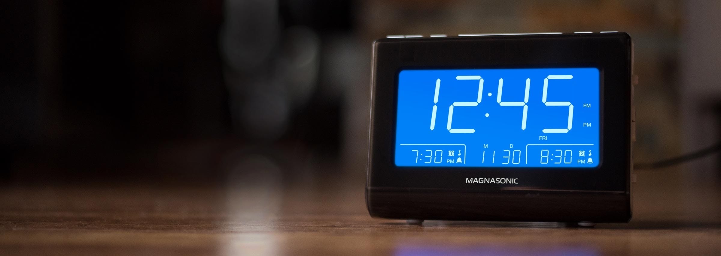 CR61 Clock Radio CR61 Clock Radio