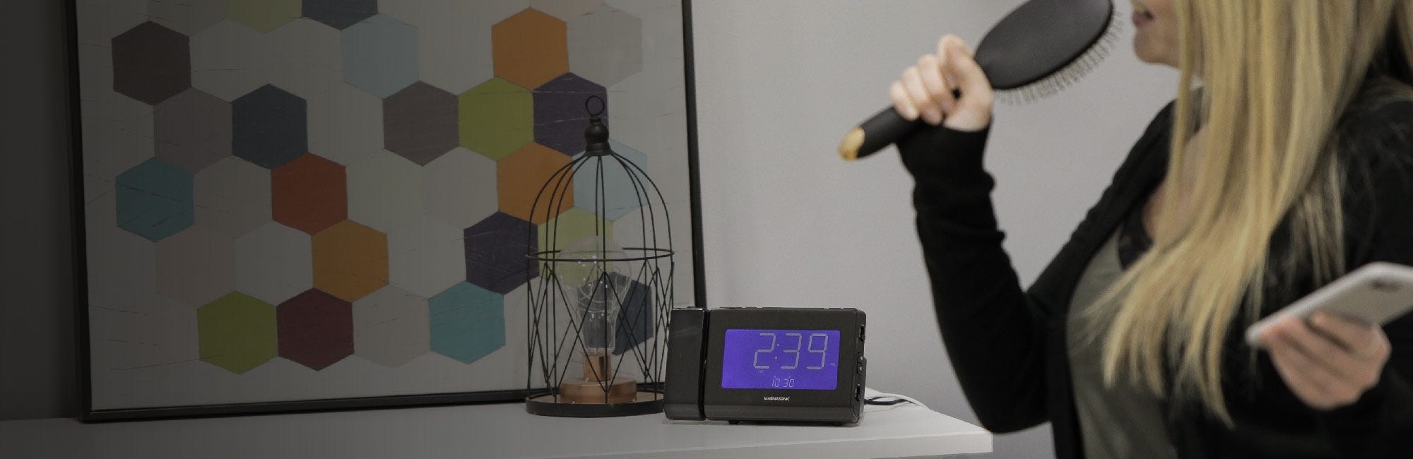 Wirelessly Stream Your Music To Your Clock Radio Wirelessly Stream Your Music To Your Clock Radio